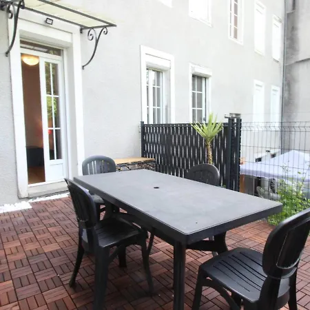 Confort 3 Pieces Avec Terrasse Et Wifi, Face Aux Thermes De Luchon - Fr-1-313-225 Apartamento *