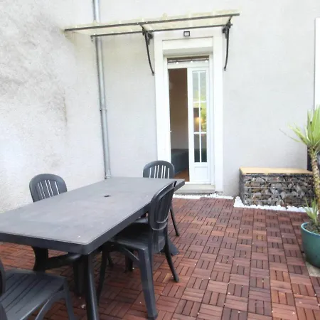 Apartamento Confort 3 Pieces Avec Terrasse Et Wifi, Face Aux Thermes De Luchon - Fr-1-313-225 *